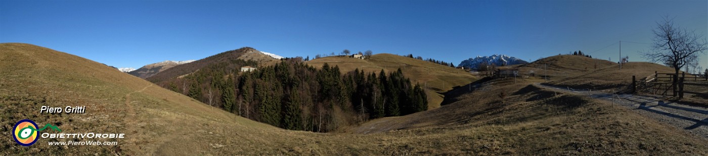 13 Salendo su stradetta sterrata da Lavaggio alle cascine.jpg